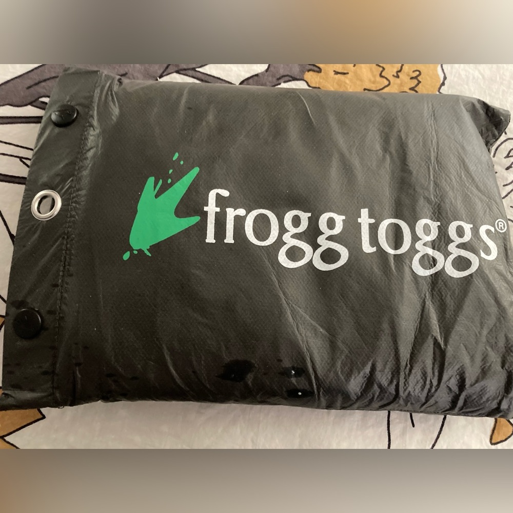 FROGG TOGGS Rain Poncho New, never used